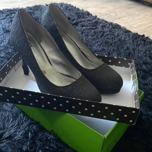 Sparkly dark grey heels